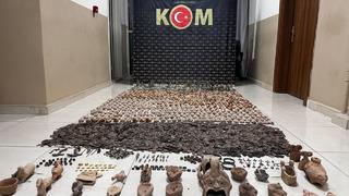 Eve baskın yapıldı! Tam 15 bin 301 tane çıktı