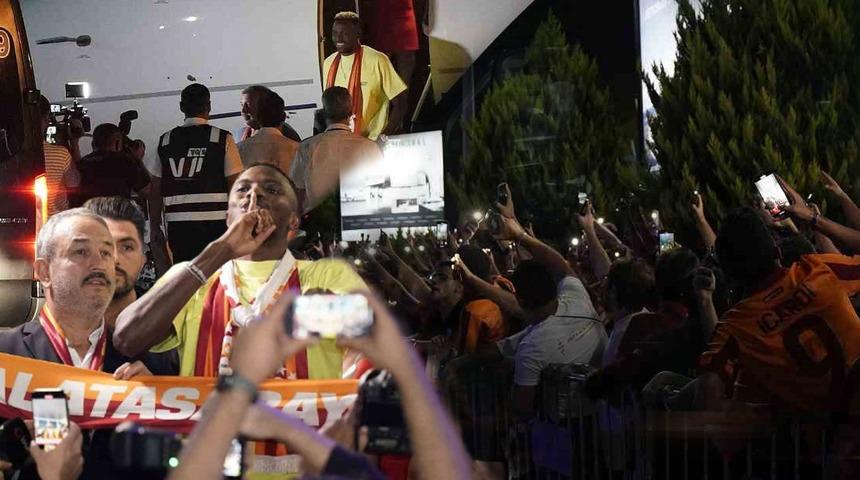 Victor Osimhen resmen Galatasaray'da! İstanbul'a geldi, taraftarla buluştu... İşte ilk sözleri: Sabırsızlanıyorum!
