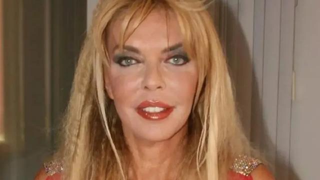 Son arzusu İstanbul'a gömülmekti... Ahu Tuğba'nın cenazesinde 'şüpheli ölüm' krizi! 