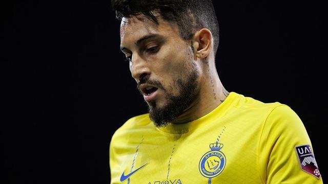 Süper Lig kulüpleriyle görüşen Alex Telles'in yeni takımı belli oldu!