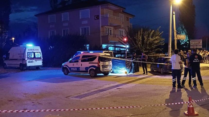 Burdur'da babasıyla silahlı saldırıya uğrayan kişi de öldü