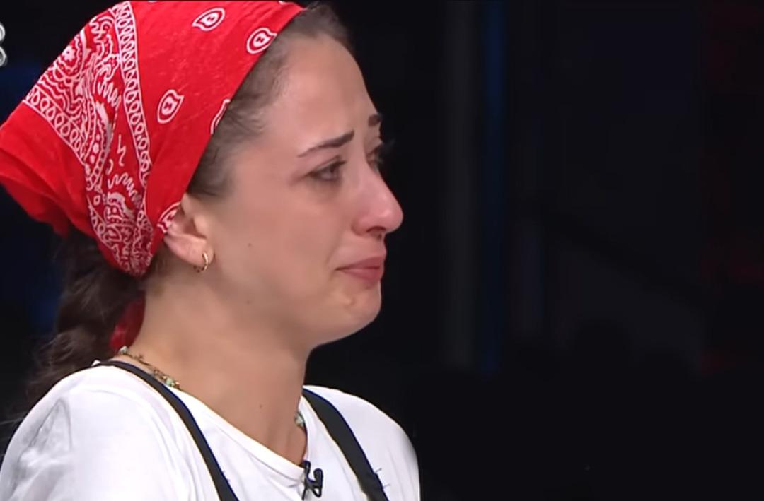 MasterChef'te Beril potada! Ağlayınca sosyal medya yıkıldı: Ağlayacaksan oynama...