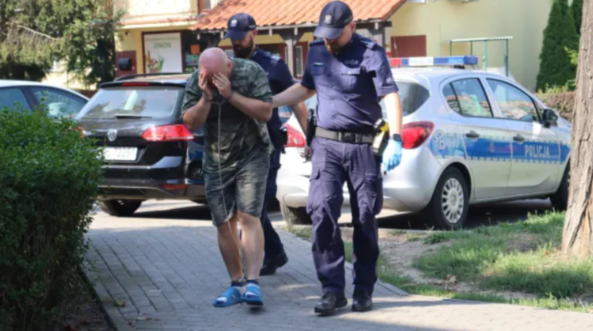 Dört yıldır esir tutulduğu ahırdan kaçmayı başardı! İşkence alanı yapmış: Her gün tecavüze uğrayıp zorla doğum yaptı