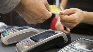 Kredi kartı kullananlar dikkat, gündem yaratacak iddia! Bankalar aylık sınırı doldurunca taksitlere sınırlama getirildi: 'En büyük özel bankalardan biri...' diyerek duyurdu