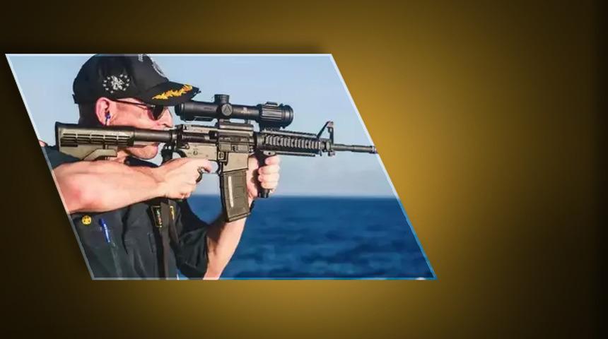 Komutan öyle bir hata yaptı ki... Paylaştığı fotoğraf alay konusu oldu, görevden alındı