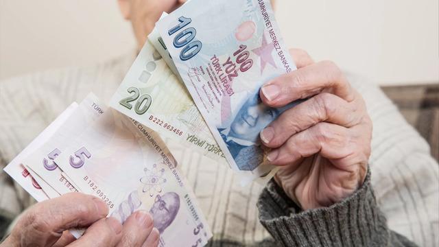 Emeklilik başvurusu tarihine karar veremeyenlere uzmanından tavsiye... Tarih vererek konuştu!