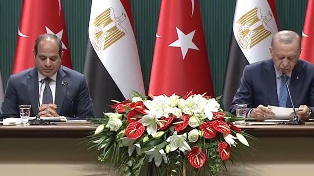 Sisi 12 yıl sonra Türkiye'de! 17 anlaşma imzalandı, Cumhurbaşkanı Erdoğan ve Sisi'den ortak basın toplantısı: 'Beraber çalışma kararı aldık' 