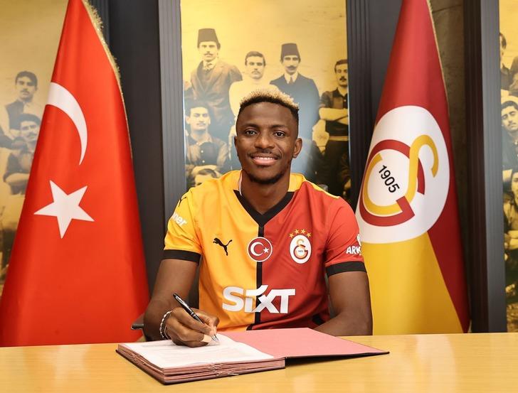 Sizce Osimhen yeni sezonda hangi takımda forma giyecek?