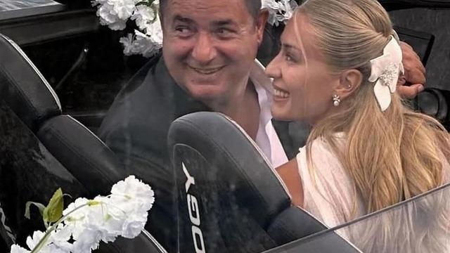 Acun Ilıcalı'nın eşi Ayça Çağla Altunkaya gelinliğiyle mest etti! Düğün sırasındaki mini elbisenin fiyatı olay...