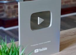 Youtube plaketi de 30 euro sınırına takıldı! Geri gönderse bile 165 dolar ödemesi gerekiyordu: 'Artık gümrükte duvara asarlar...'