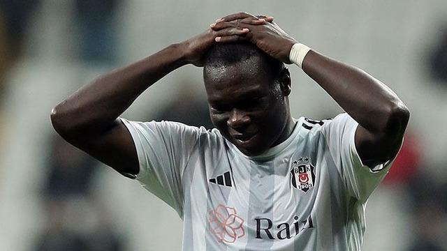 Aboubakar ile anlaşma sağlandı... Beşiktaş takımdan gönderiyor! Hem de Süper Lig ekibine... 
