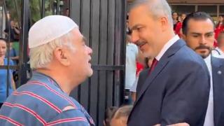 Bakan Fidan'a yaşlı amcadan gülümseten soru! Makedonya ziyaretine damga vurdu: Tayyip abi nasıl?