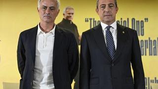 Fenerbahçe'de Mourinho'dan yönetime transfer baskısı! Israrla istiyor... 'O transferi artık bitirin'