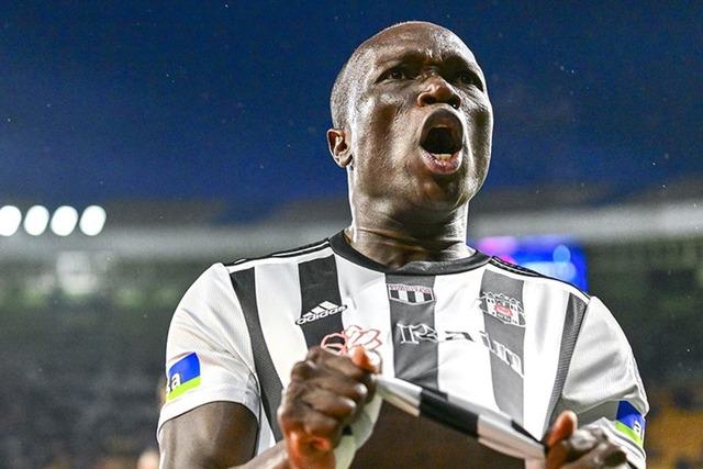 Beşiktaş'ta son dakika gelişmesi! Aboubakar, takım arkadaşlarıyla vedalaştı, Süper Lig ekibine imzaya gidiyor 640xauto