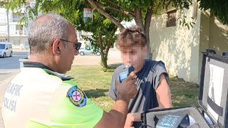 14 yaşındaki çocuk annesinin aracıyla dehşet saçtı! 3 araç hurdaya döndü, 1 kişi yaralandı, cezası annesine kesildi