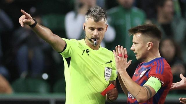Türkiye - İzlanda maçının hakemi Enea Jorgji oldu