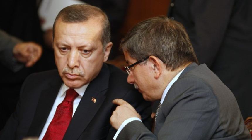 Cumhurbaşkanı Erdoğan ile Davutoğlu arasında sürpriz görüşme!