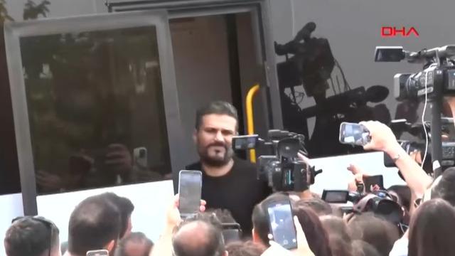 SON DAKİKA | Engin Polat cezaevinden çıktı! Eşi Dilan Polat karşıladı! İşte ilk sözleri