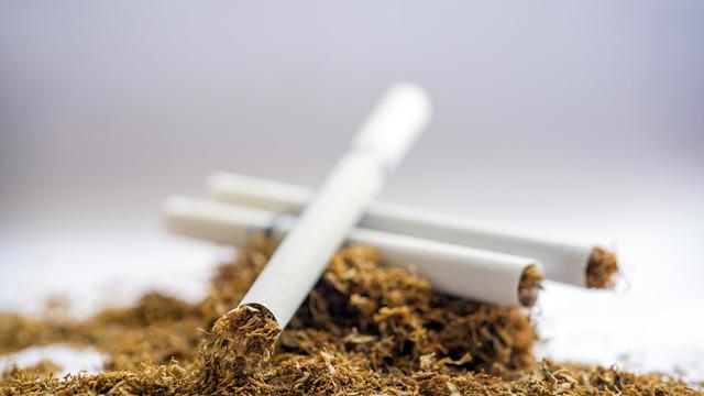 Sigaraya zam sonrası yeni hamle! Peş peşe zam gelmesin diye vergide değişiklik: Resmi Gazete'den sigara ve puro kararı!