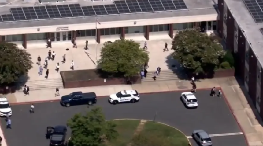 Lise tuvaletinde korkunç olay! 16 yaşındaki öğrenci 15 yaşındaki bir başka öğrenciyi vurarak öldürdü... "Yetişkin olarak yargılanacak"