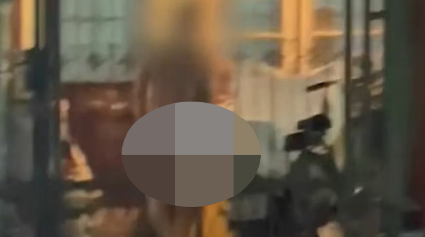 15 yaşındaki genç kız 61 yaşındaki teşhirci komşusunu ifşa etti! Çırılçıplak dolaşan adamdan ilginç savunma 