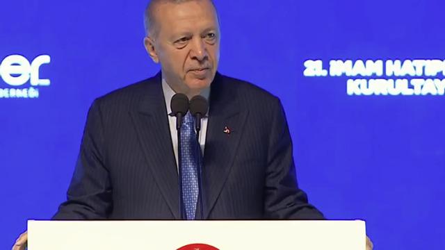 Erdoğan'dan teğmenlerin yemin törenine tepki