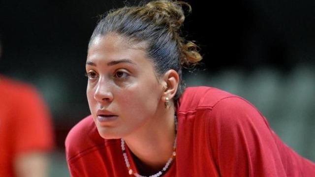 Milli voleybolcu İlkin Aydın'ın yaptığı paylaşım gündem oldu! Mustafa Kemal’in askerleriyiz