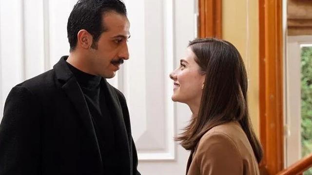 Ersin Arıcı ile evlenen Beril Pozam'dan günler sonra düğün pozları geldi! Yorumlar gecikmedi