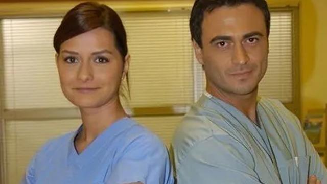 Doktorlar’ın Ela’sı Yasemin Özilhan taytını giyip fiziğini sergiledi! Akla eski hali geldi: Nereden nereye?