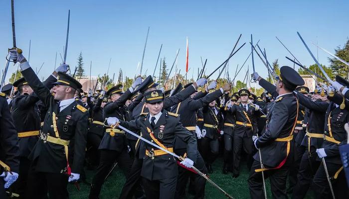 Kılıçlı yemin töreni sonrası TSK'da gündem yaratacak istifa