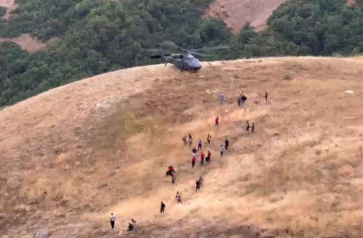 Tunceli'de askeri araç devrildi! 4 asker şehit oldu
