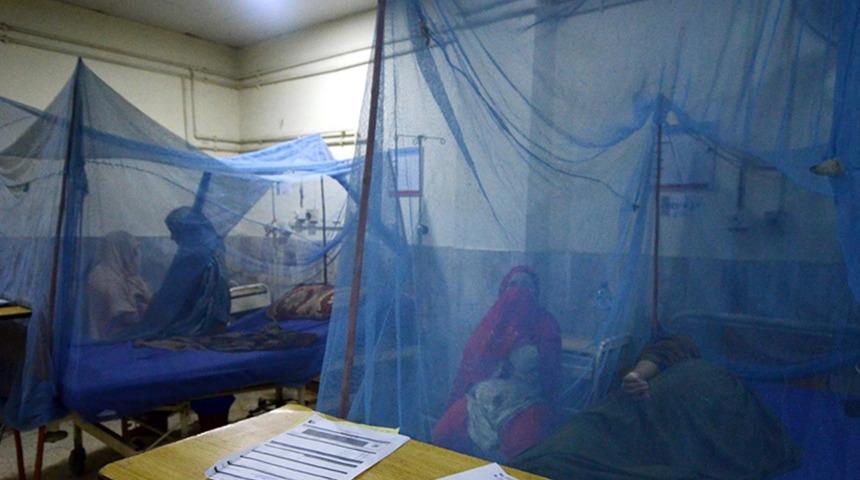 Son 24 saatte 463 kişi hastaneye kaldırıldı! Vaka sayısı 16 bine yaklaştı