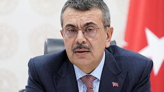 Milli Eğitim Bakanı Yusuf Tekin duyurdu! Okullarda yarın şehitler için saygı duruşunda bulunulacak