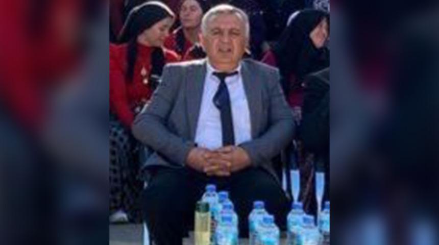 Lise müdürü evde ölü bulundu! Babasının hareketsiz yattığını gören oğlu telefona sarıldı