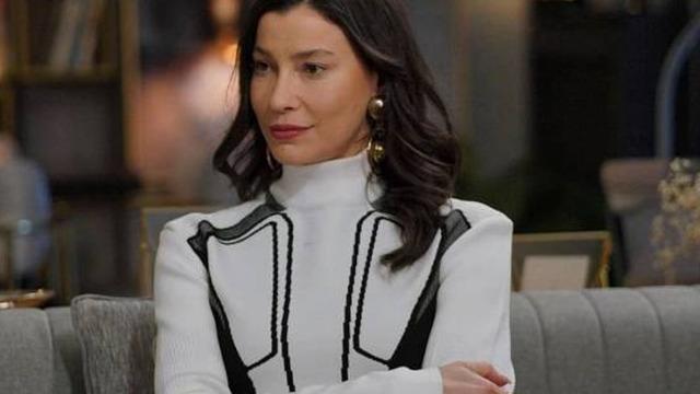 Kızılcık Şerbeti'nin yapımcısının sözleri sonrası Müjde Uzman o yoruma kızdı! Muhteşem Yüzyıl'daki Meryem Uzerli gibisin