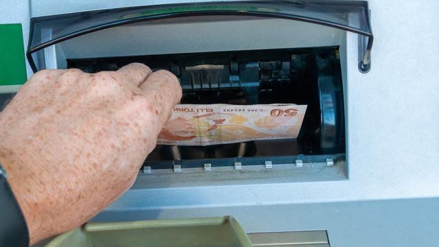 Milyonların alacağı paraya memur zammı dokunuşu! 65 yaş aylığı, engelli aylıkları, evde bakım maaşı… 10 bin TL’ye dayanacak