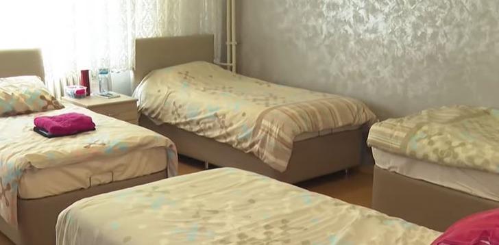 Ev değil, oda değil; 18 bin TL'ye kiralık ranza! İlan siteleri doldu taştı: 7 kişi kalıyorlar... Sözleşme yok, gelir iki katı G3