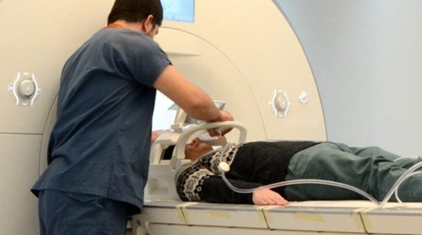 MR cihazında şoke eden &ouml;l&uuml;m