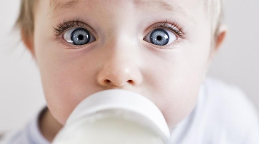 Bebeklerde biberon &ccedil;&uuml;r&uuml;klerine dikkat!