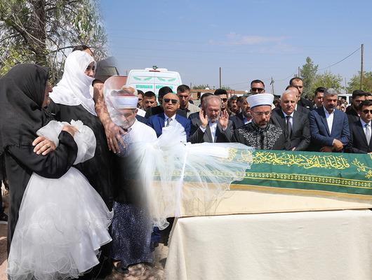 Narin'in tabutundaki gelinlik tartışma yarattı! Sosyal medyadan tepki yağdı: 'Bari ölüyken rahat bırakın'