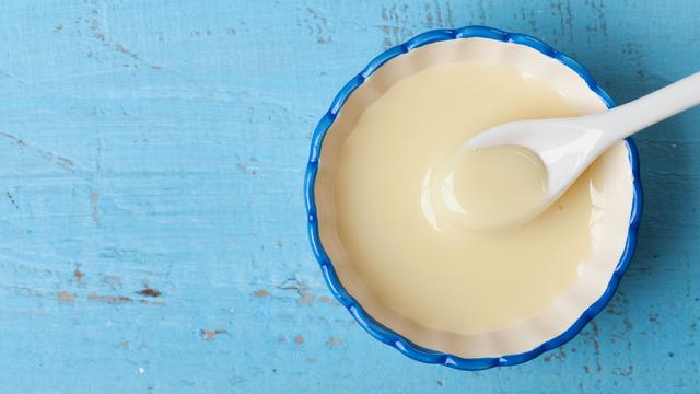 Yoğunlaştırılmış süt nedir, nasıl yapılır? Yoğunlaştırılmış süt ne için kullanılır?