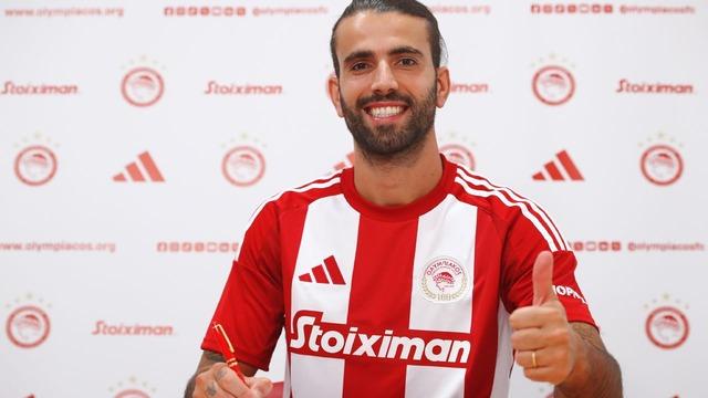 oliveira-olympiakos-ile-imzaladi