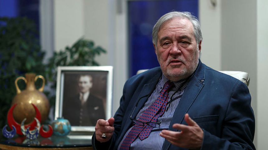 Korkutan haber gelmişti! İlber Ortaylı sağlık durumunu açıkladı: Tedavinin sert tepkileri oluyor