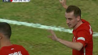 İzlanda maçında şov yapan Kerem Aktürkoğlu'ndan göndermeli sevinç! Tribünlere döndü ve...