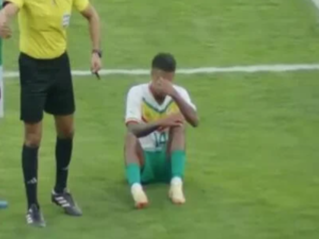 Galatasaray'a büyük şok! Yeni transfer milli takımda sakatlandı, ağlayarak sahayı terk etti