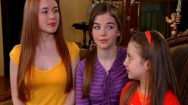 Ülkeyi terk etmişti... Selena'nın Selin'i Cansu Demirci yıllar sonra ortaya çıktı! Nikah kareleri sosyal medyayı salladı