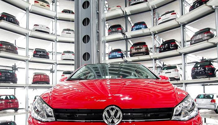 Otomotiv sektörü Volkswagen kararı sonrası sarsıldı... 