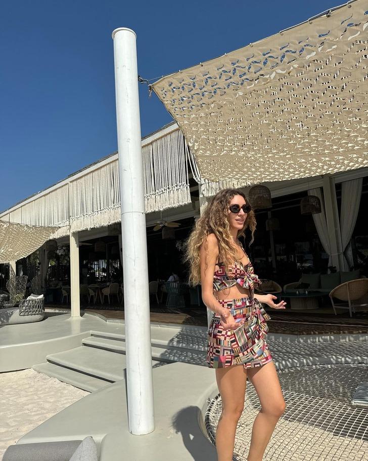 7 yıl sonra setlere dönen Sinem Kobal film çekimi bitince soluğu tatilde aldı! Pozlarına beğeni yağdı G4