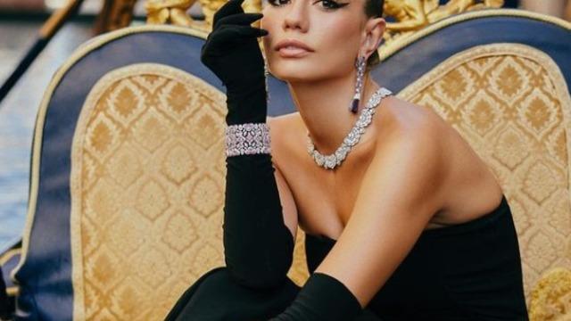 Yeni projesi merak ediliyordu! Demet Özdemir'e bomba partner! Yakışıklı oyuncuyla... 