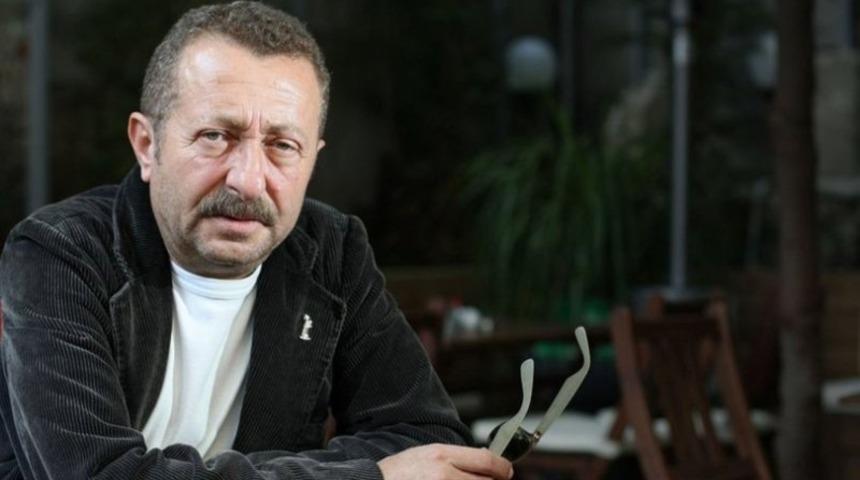 Usta oyuncu Erkan Can dolandırıcıların hedefi oldu! '9 bin dolarımı aldılar'